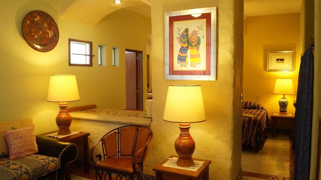 Casa De Las Flores Tlaquepaque Exterior foto