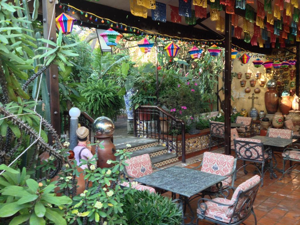 Casa De Las Flores Tlaquepaque Exterior foto